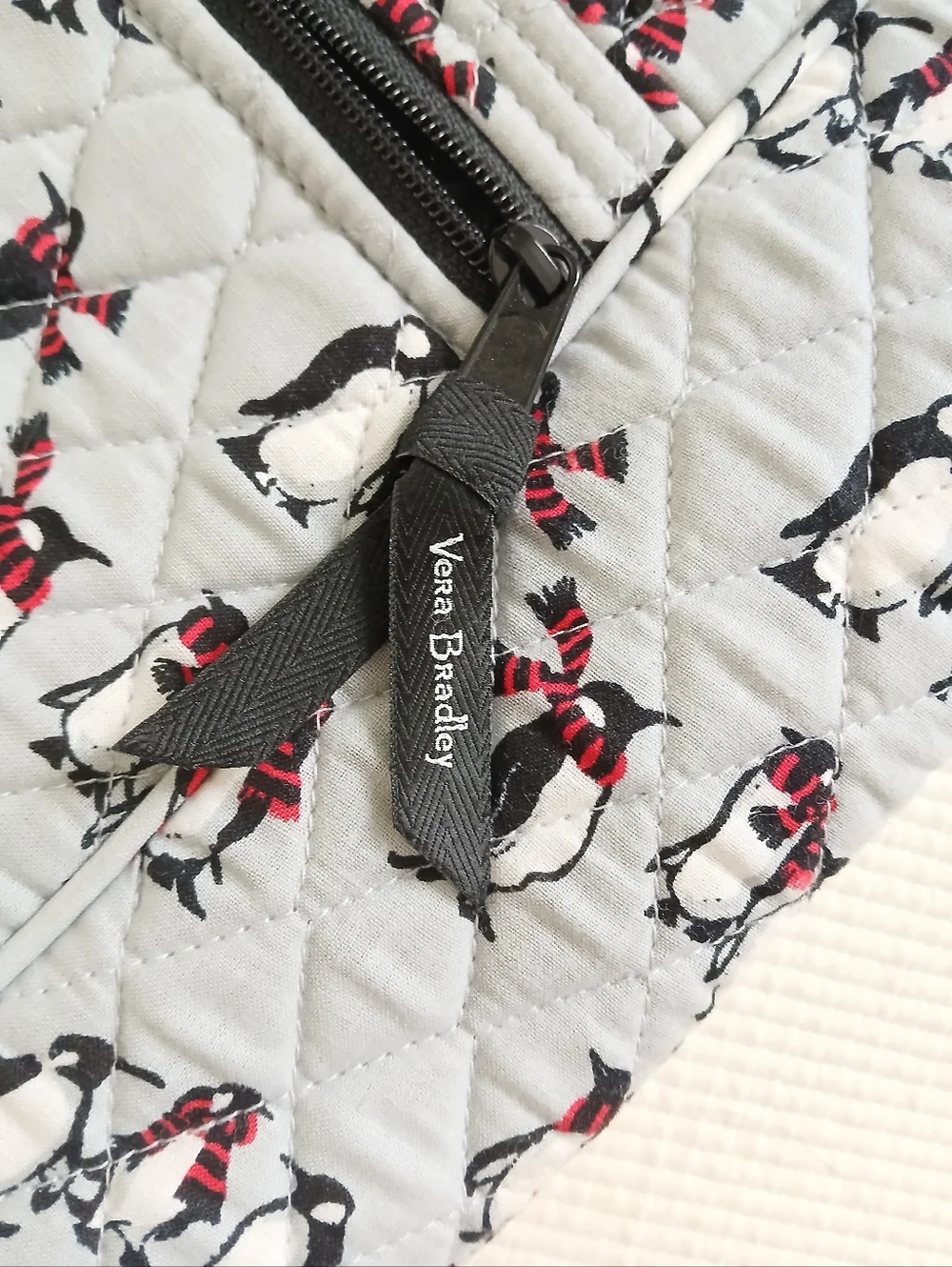 Vera Bradley Crossbody women   bag, penquins, light grey, pockets, zipper, mint - Picture 3 of 7